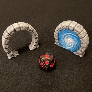 Active and Inactive Portal / Painted 28mm miniature scatter terrain for Dungeons and Dragons DnD / Teleporter Magic Gateway