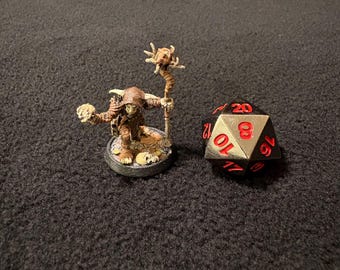 Albino Goblin Wizard by Daybreak Miniatures / Painted 32mm miniature for Dungeons and Dragons DnD / Sorceror Shaman Warlock