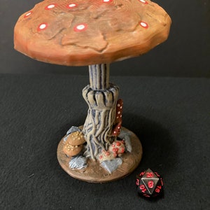 Giant Mushroom / Painted 28mm miniature scatter terrain for Dungeons and Dragons DnD / Underdark Forest Myconid