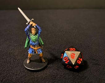 Courageous Knight / Painted 32mm miniature for Dungeons and Dragons DnD / Bearded Male Fighter Warrior