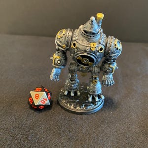 Gear Juggernaut by Medusa / Painted 32mm miniature for Dungeons and Dragons DnD / Automaton Construct Sentry Huge Clockwork Guard