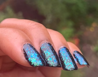 Blau Gold Grünes Chamäleon Chrom Flakie Nagellack Topper Nagellack 5ml und 10ml Flaschen UK Indie Brand Fun Rare Fund Herbst Vegan 2026