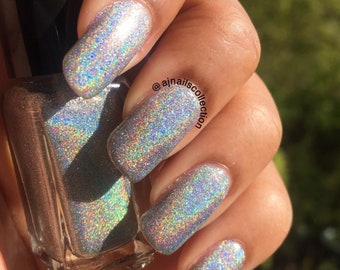 Silber linear holographisch Glitzer Nagellack Lack 5ml und 10ml Flaschen UK Indie Nail Brand glitzernd Vegan Sommer 2026 Maniküre Geschenkidee