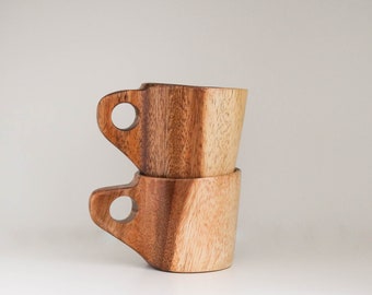 Set of 2 camping cups made of acacia wood