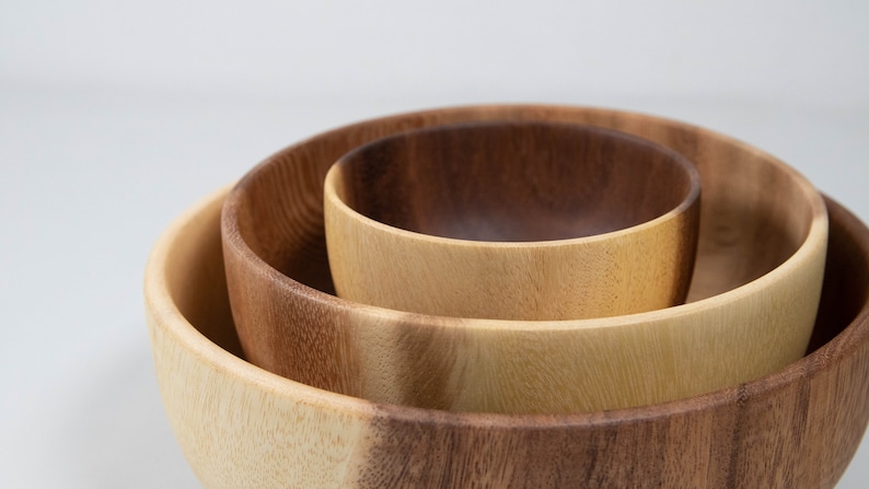 Wooden bowl set of 3 | Ideal for ramen, salad, or cereal | Large acacia wood bowl | Wooden fruit bowl image 2