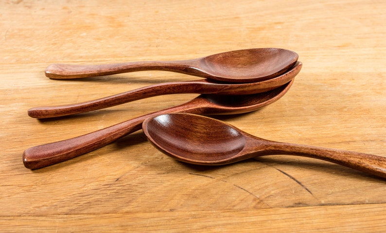 4 elegant wooden spoons made of bamboo image 2