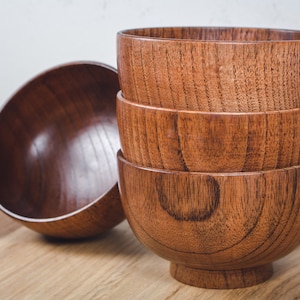 Set of 2 handmade wooden bowls made from jujube Vierer (4 Stück)