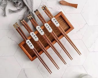 Essstäbchen aus Holz | 5er Set japanische Stäbchen mit Geschenkbox | Sushi Stäbchen Japan | handgemachte Ess Stäbchen aus Bambusholz 22,5 cm