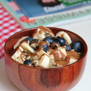 Set of 2 handmade wooden bowls made from jujube image 2