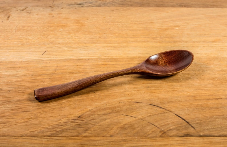 4 elegant wooden spoons made of bamboo image 3