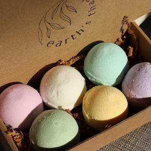 Mini Bath Bomb, Eco-friendly Relaxing Bath Bombs, Handmade and Eco-friendly, Natural Essential Oil, Organic Coconut Oil Great for Dry Skin