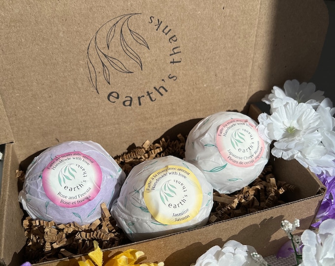 Flower Bath Bomb Trio, Gift for her, Natural Bath Bomb, Gift for Mother, Spa Gift, Gift Box for friend, Gift for Girlfriend