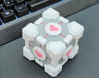 Portal Companion Cube - Gift Box, Ring Box, Decor, Gaming Prop - 6 cm.
