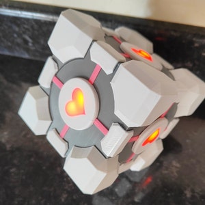 Portal Companion Cube LED light-up Gift Box, Decor, Gaming Prop, Cosplay 9.5 cm 3.74 inch image 7