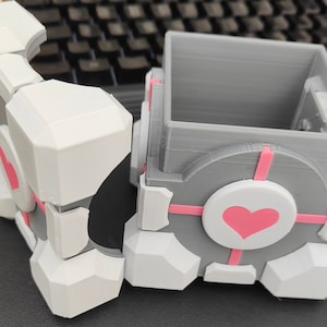 Portal Companion Cube LED light-up Gift Box, Decor, Gaming Prop, Cosplay 9.5 cm 3.74 inch image 10