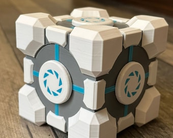 Portal Storage Cube - LED light-up Gift Box, Decor, Gaming Prop, Cosplay - 9.5 cm (3.74 inch)