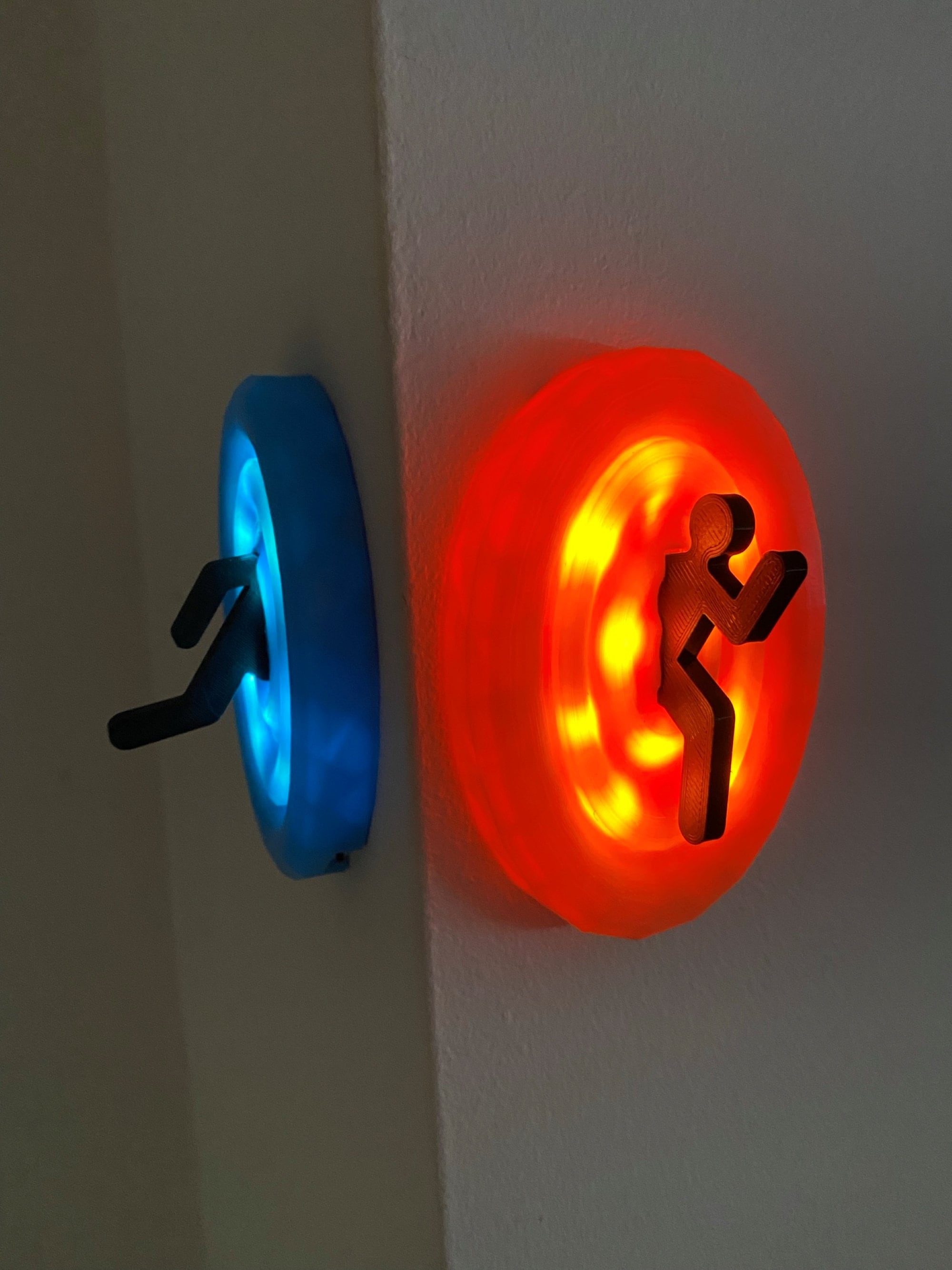 Pair of Portal 3D Light Up LED Pop Out Wall Decor / Art / Plates / Plaques / Magnets ~ *Various Colours*