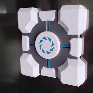 Large Portal Storage Cube - Wall Decor / Art / Magnets - 11.5 cm