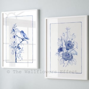 Stampe Toile de Jouy, acquerello Blue Bird, arte murale blu e bianca, stampe blu francesi, stampe floreali blu vintage, arte acquerello blu