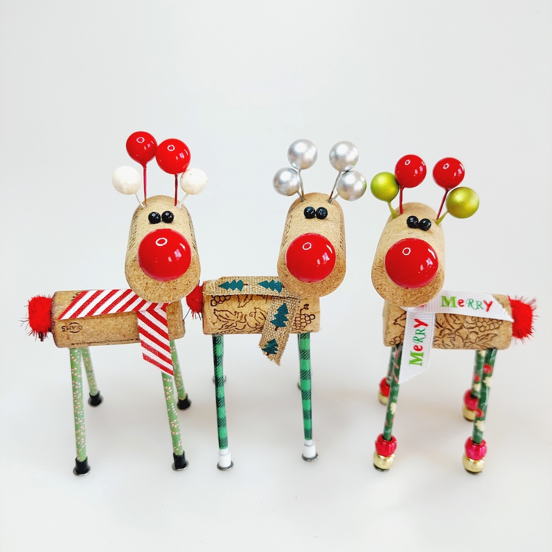 Reindeer Wine Cork Ornament, Reindeer Decor, Holiday Table Marker