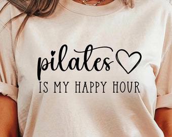 Camiseta Pilates is my Happy Hour, camiseta de fitness, regalo para amantes del pilates, ropa de entrenamiento, regalo de instructor de pilates, pilates reformer, camiseta de yoga