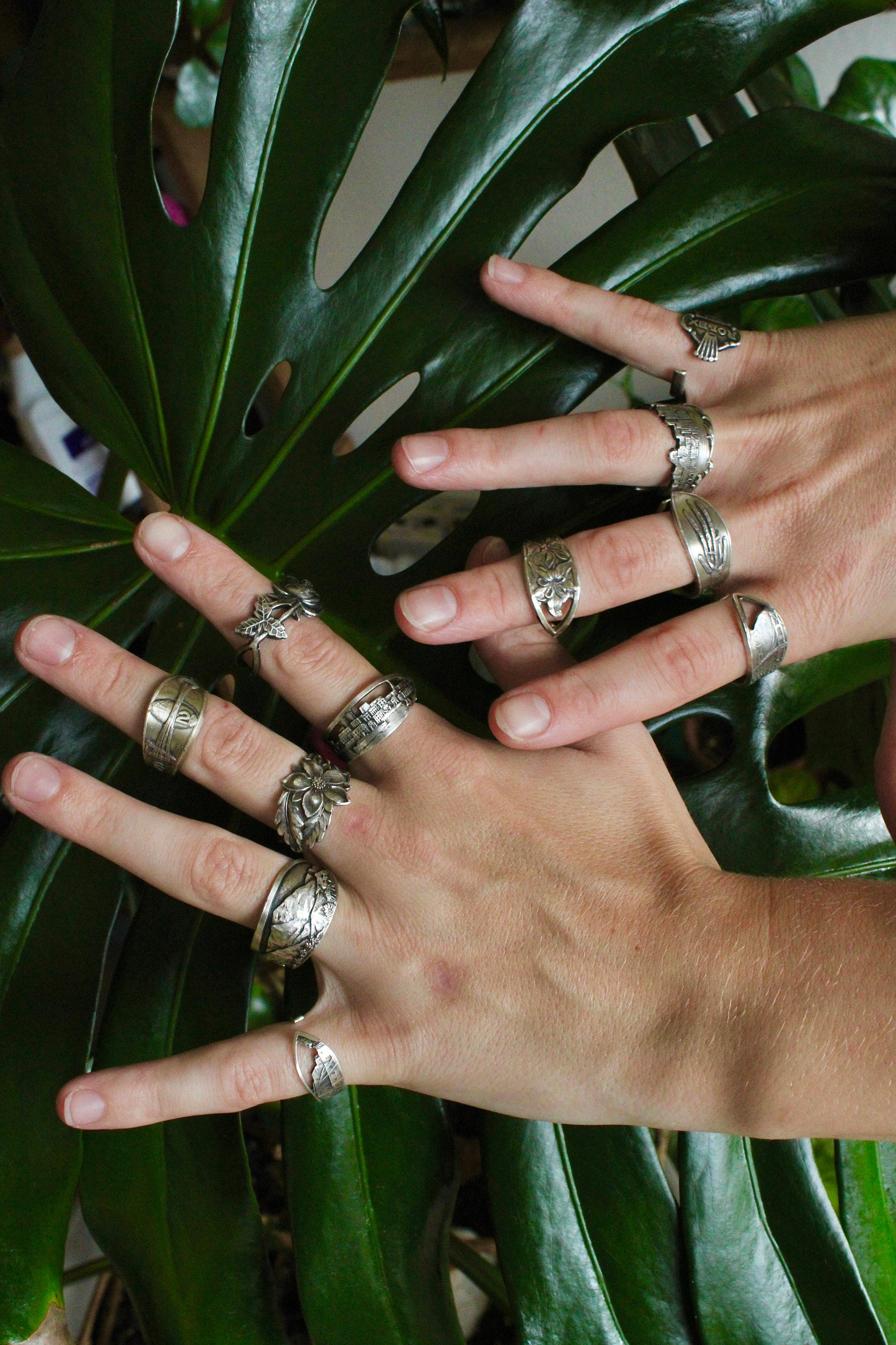 Androgynous wedding rings deals