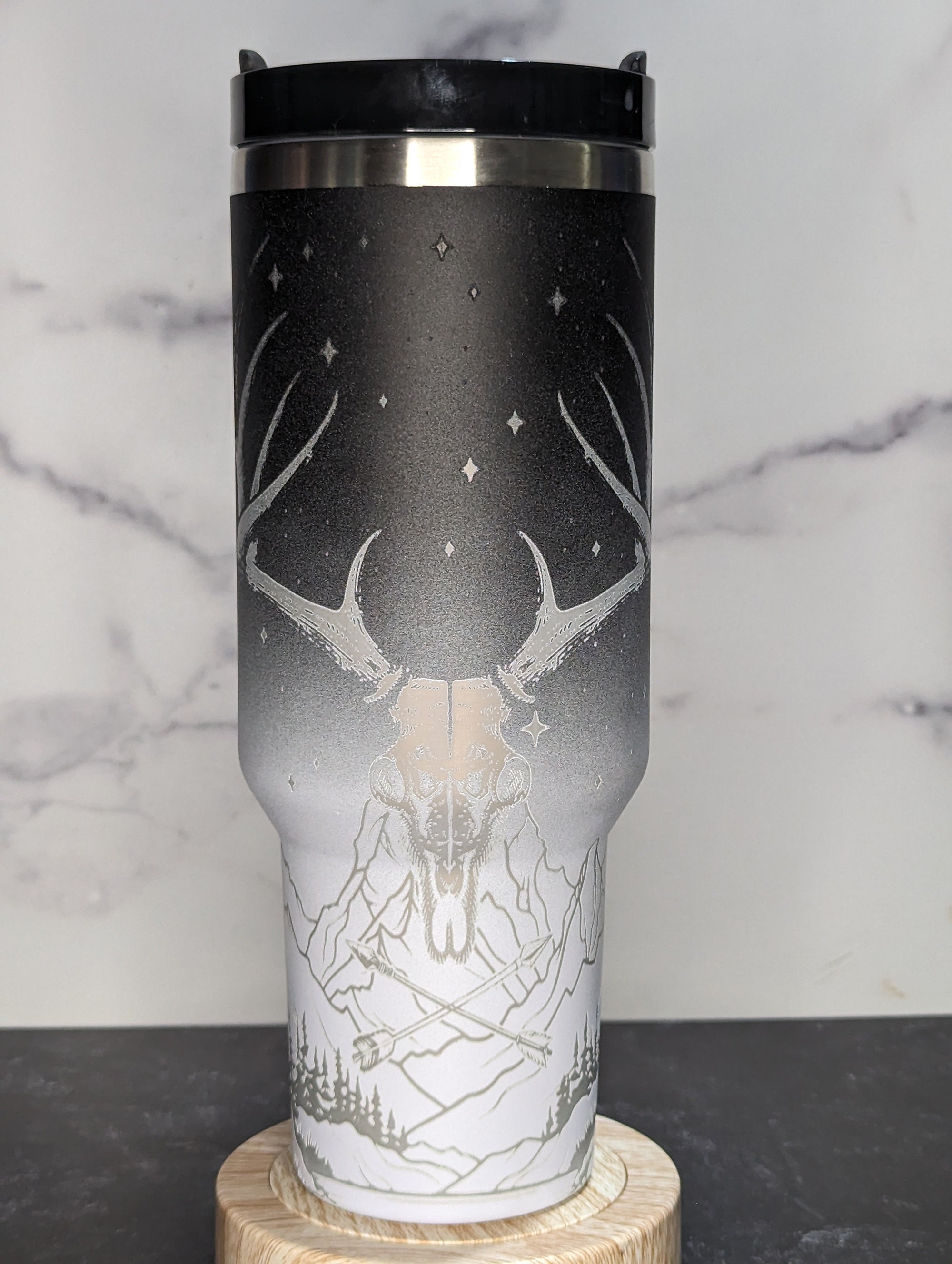 Deer Hunter Stanley Cup for Men, 40oz Tumbler With Handle, Hunting