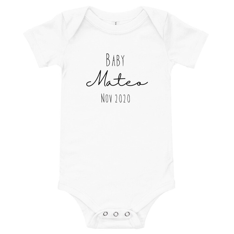 Custom Baby Name Onesie / Baby Announcement L Baby Bodysuit L
