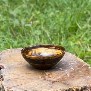 Tiger’s Eye Crystal Bowl Trinket Dish, Crystal Charging Plate, Spiritual Hand Carved Energy Amplifier, Meditation Unique Decorative Crystal.