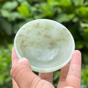 Green Aventurine Crystal Bowl Hand Carved Energy Amplifier, Meditation Tool Unique Soothing Decorative  for Home Thoughtful Gift of Serenity