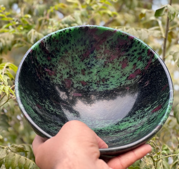 Handcrafted Ruby Zoisite Bowl – Natural Gemstone Decor, Healing Crystal Dish, Spiritual Accent