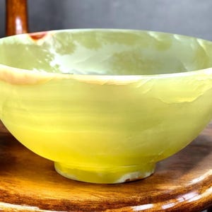 Natural Large Green Onyx Crystal Bowl Handcrafted Gemstone Decor, Unique Natural Accent for Home Decor Crystal Stone Bowl Meditation Healing