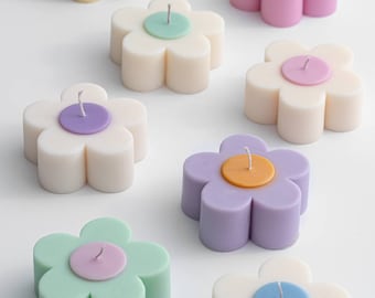 Daisy Flower Soy Wax Candle: Eclectic Home Decor Gift