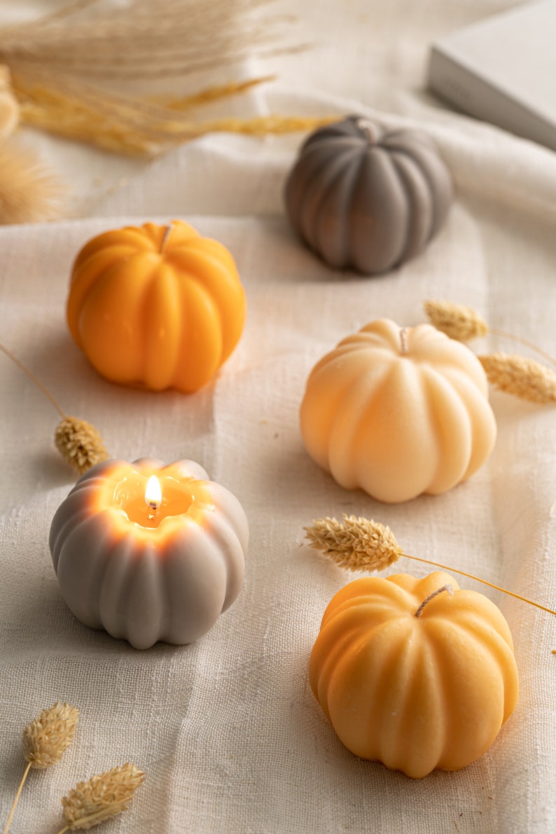 Pumpkin Soy Wax Candles / Autumn Home Decor / Halloween Decor / Pumpkin Spice Candle / Autum Decorations / Thanksgiving Decor / Fall Decor image 4