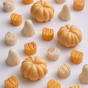 Pumpkin Soy Wax Candles / Autumn Home Decor / Halloween Decor / Pumpkin Spice Candle / Autum Decorations / Thanksgiving Decor / Fall Decor image 10