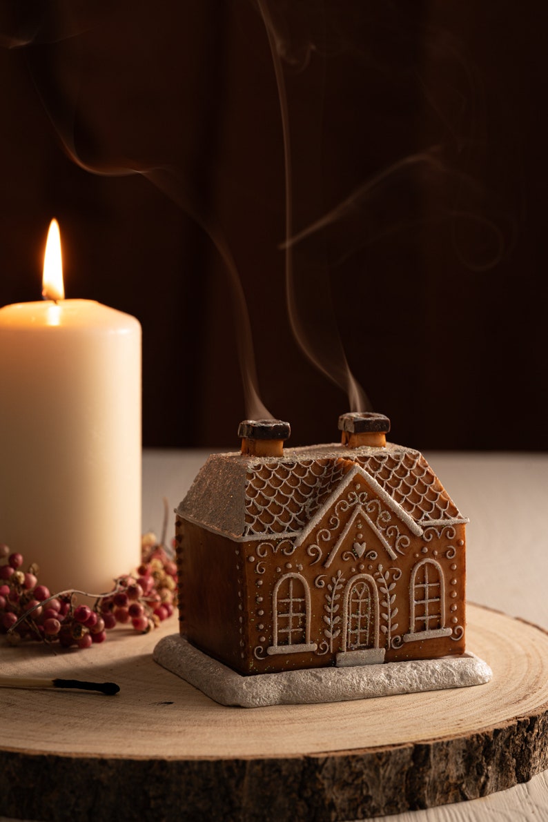 Gingerbread House Incense Cone Burner / Christmas Gingerbread image 7