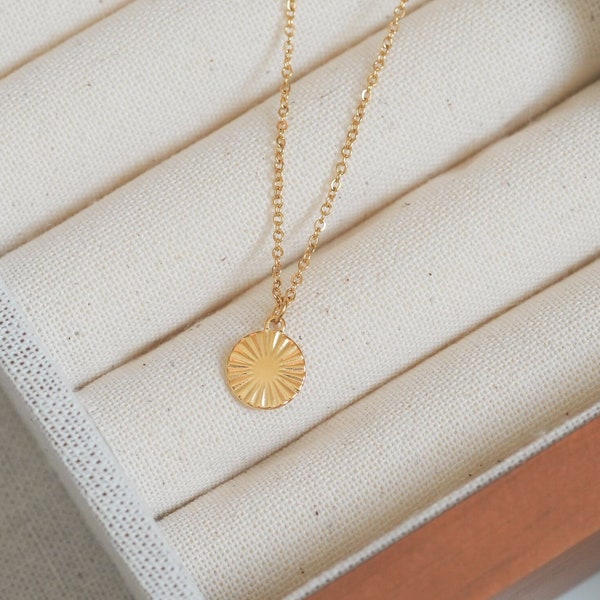 Sunbeam Pendant Necklace | 18K Gold Filled Necklace | Dainty Necklace | Layering | Gifts for Her | Birthday Gift | Sunbeam | Circle Pendant