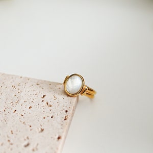 18K Gold Filled Mother of Pearl Ring | Birthday Gift | Gift for her | Minimalist Band Ring | Signet Ring | Bridesmaid gifts