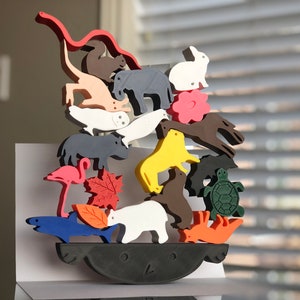 Wildlife Wobble Balancing Game Family Games image 2