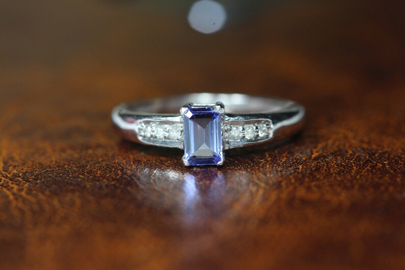 Faceted Stone gift material 925 sterling silver Beautiful 6x4 MM rectangle stone Ring size 6 us Tanzanite and Diamond Ring