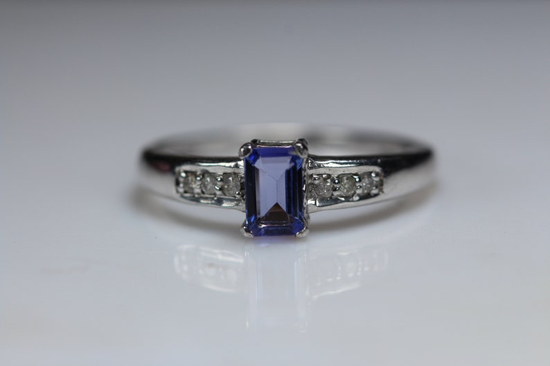 Faceted Stone gift material 925 sterling silver Beautiful 6x4 MM rectangle stone Ring size 6 us Tanzanite and Diamond Ring