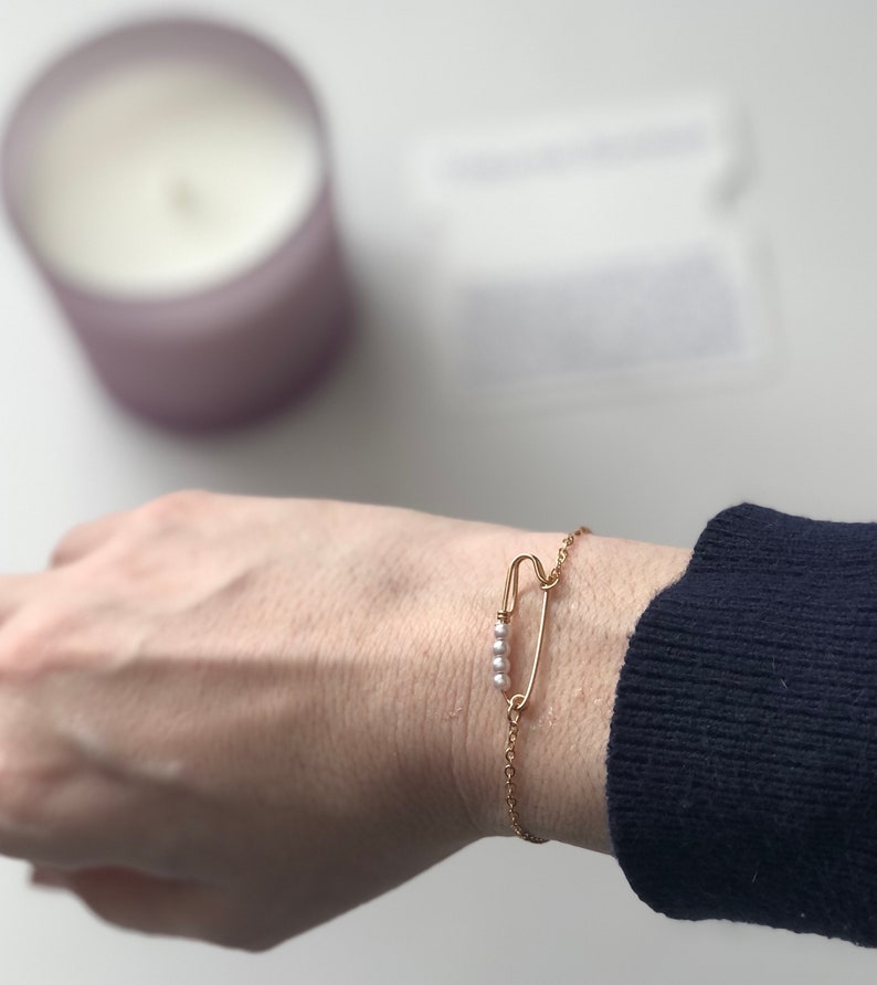 Trauma Survivor Safety Pin Pearl Charm Bracelet Motivational Etsy