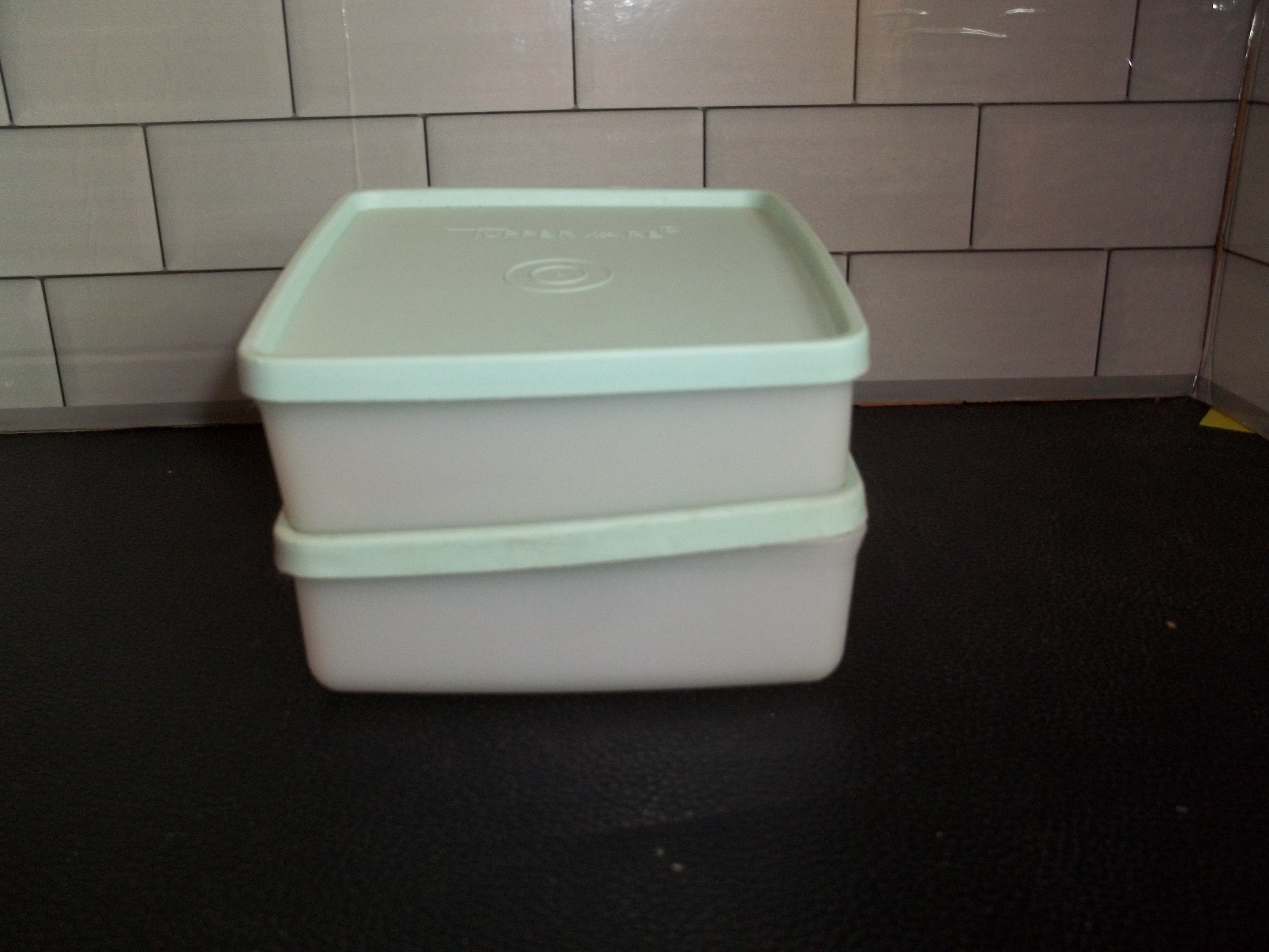 Tupperware Sandwich Keeper Green & Blue Lot Of 2 Container 3752 Square  Locking