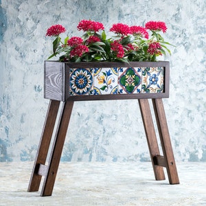 Pflanzgefäß aus Holz mit mexikanischen Fliesen und Beinen, Blumenkasten mit Fuß, Frauentagsgeschenk für sie oder Mama, Muttertagsgeschenk