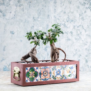 Übertopf aus Holz mit mexikanischen Fliesen/Blumenkasten für Innen und Außen mit Einsatz und Griffen/Blumentopf/Individuell/Rot, Blau, Grün, Braun