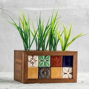 Blumentopf aus Holz mit handbemalten Fliesen/Indoor Blumenkasten/Heim- und Bürodekoration/Blumentopf für Schreibtisch, Fensterbank/Individuell