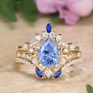 Firework Cut Cornflower Sapphire Engagement Ring Set Yellow Gold Moon Wedding Ring Pear Sapphire Ring Boho Ring Promise Rings For Her