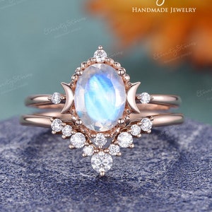 Vintage Celestial Moon Ring Oval Cut Moonstone Engagement Ring Set Women Rose Gold Wedding Ring Set Unique Moonstone Bridal Set Milgrain