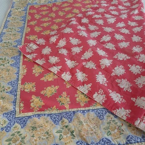 Vintage April Cornell table cloth Made of 100% cotton fabric  Machine wash and dry Vintage floral design No stains  tears or fraying