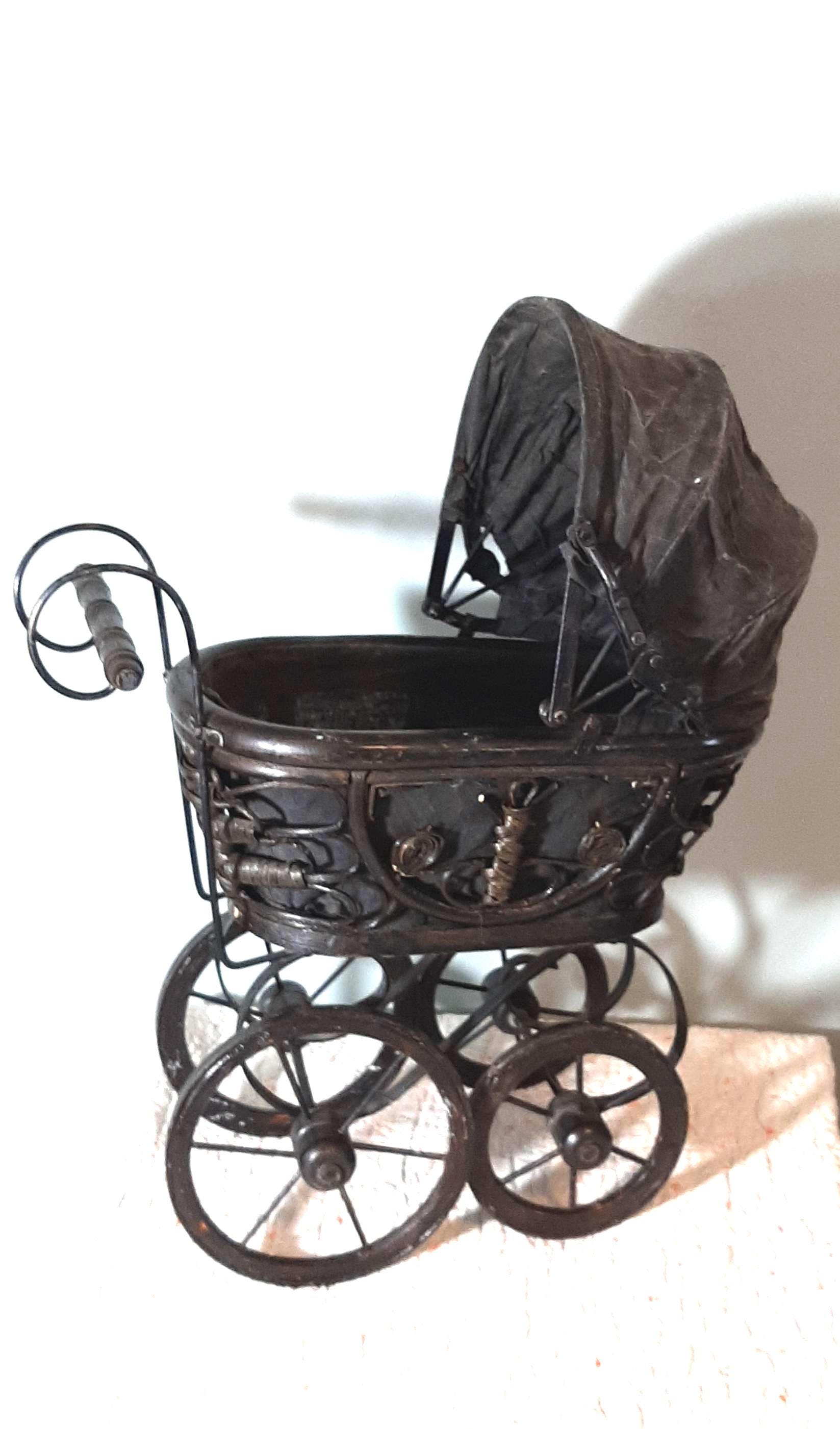 アンティーク ベビーカー 馬車デザイン アンティーク ベビーカー 馬車
